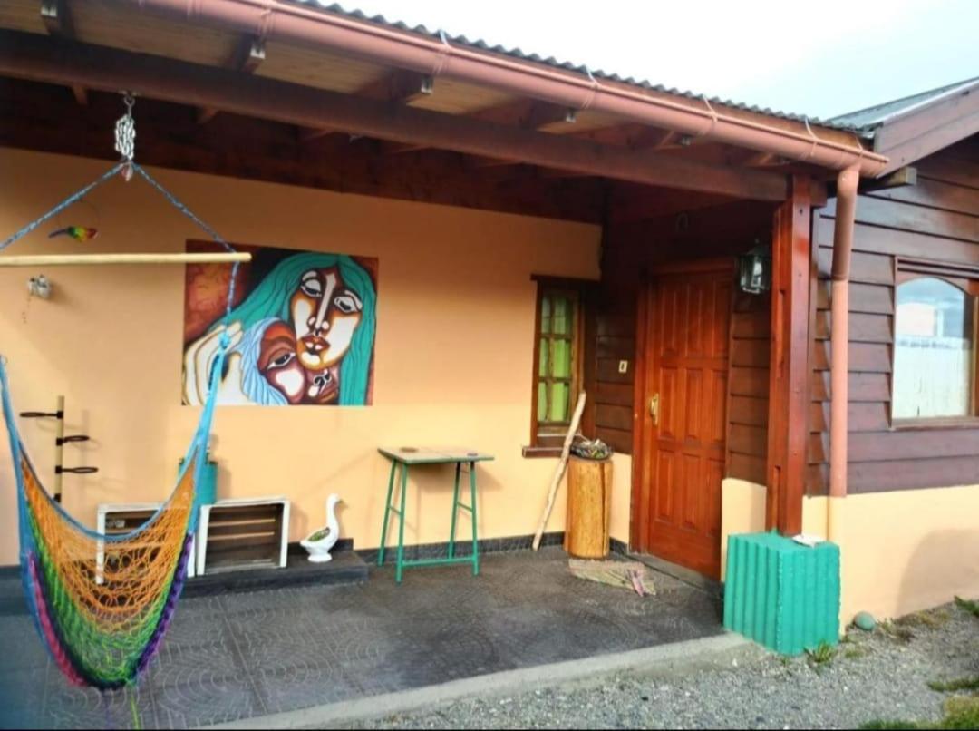 Alem Casa De Familia Hotell Ushuaia Eksteriør bilde